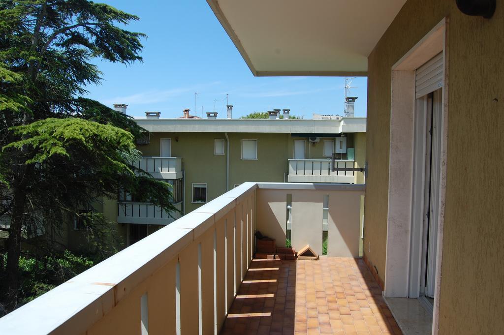 Appartamento Elegance Lignano Sabbiadoro Eksteriør bilde